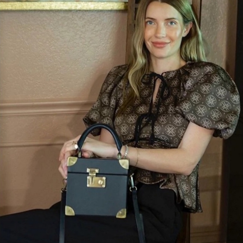 ANTONIO MELANI Courtney Grow GemmaBlack Leather Clutch Bag